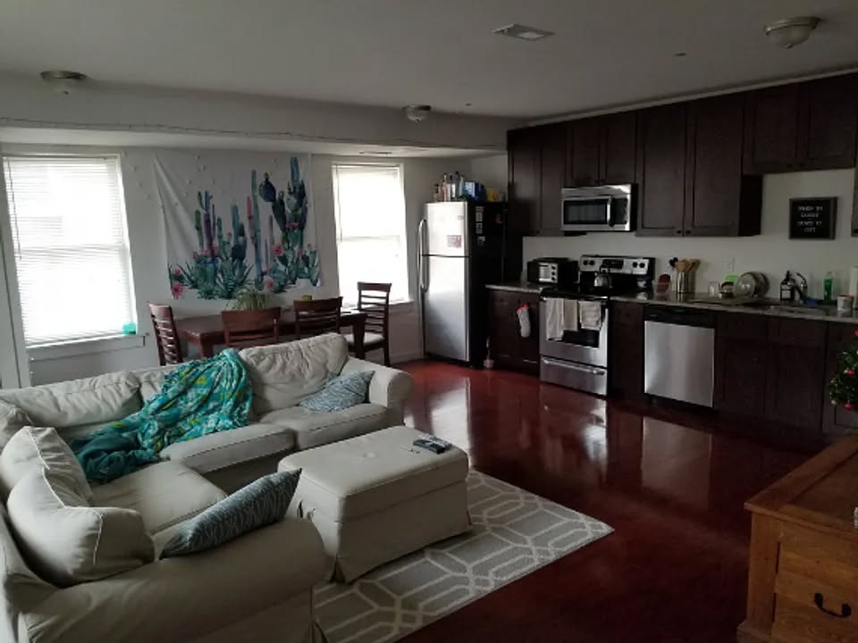 Room in shared apartment near Temple University