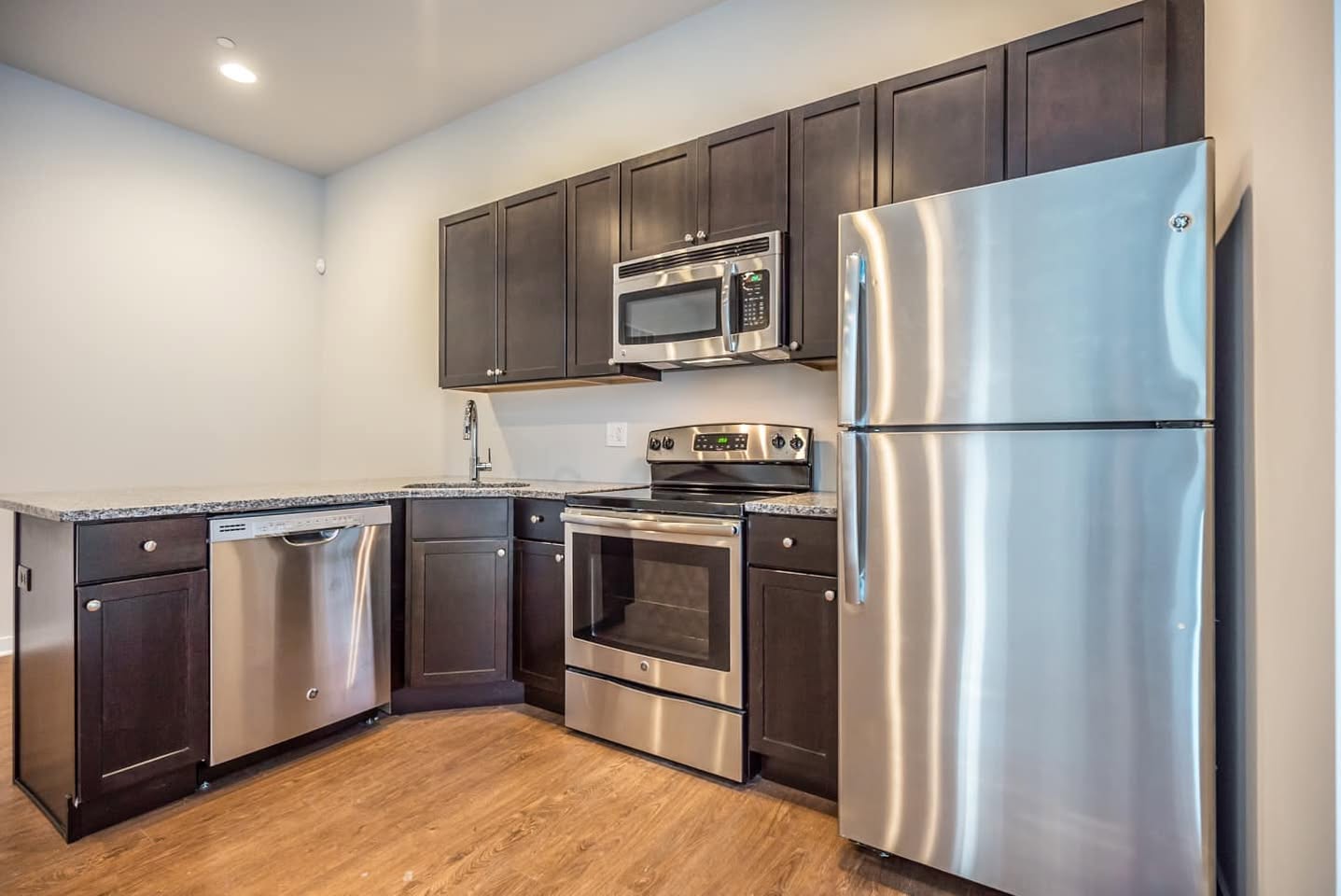 Room in shared apartment near Drexel University