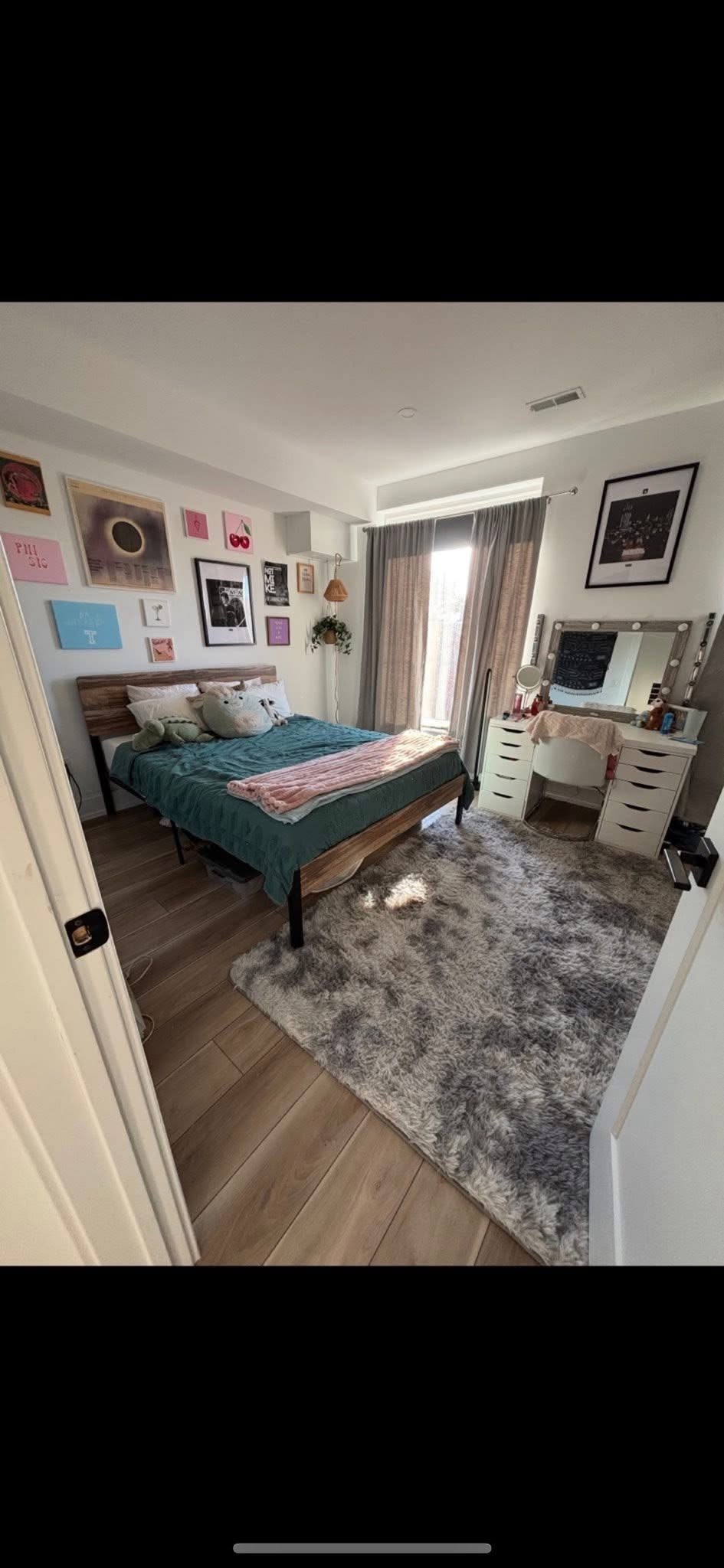 Room in shared apartment near Temple University