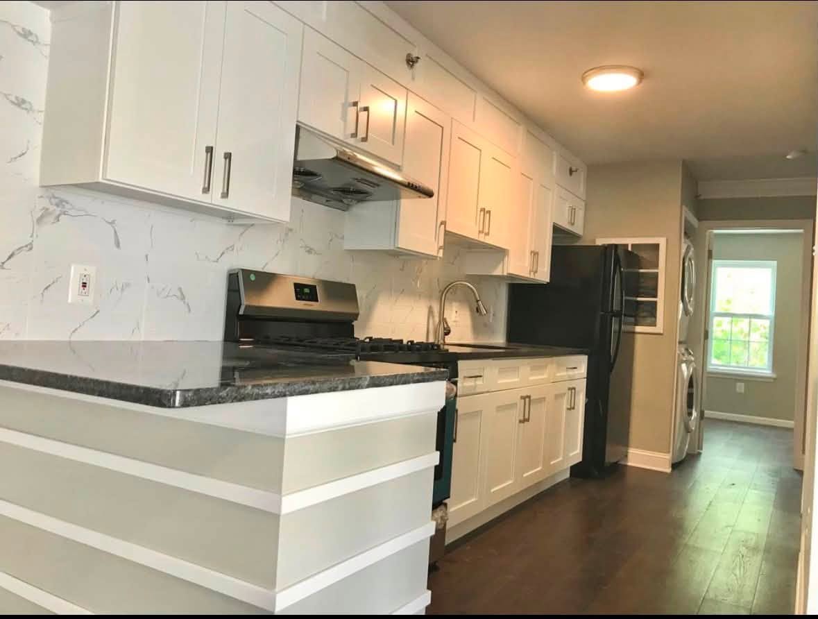 Room in shared apartment near Drexel University