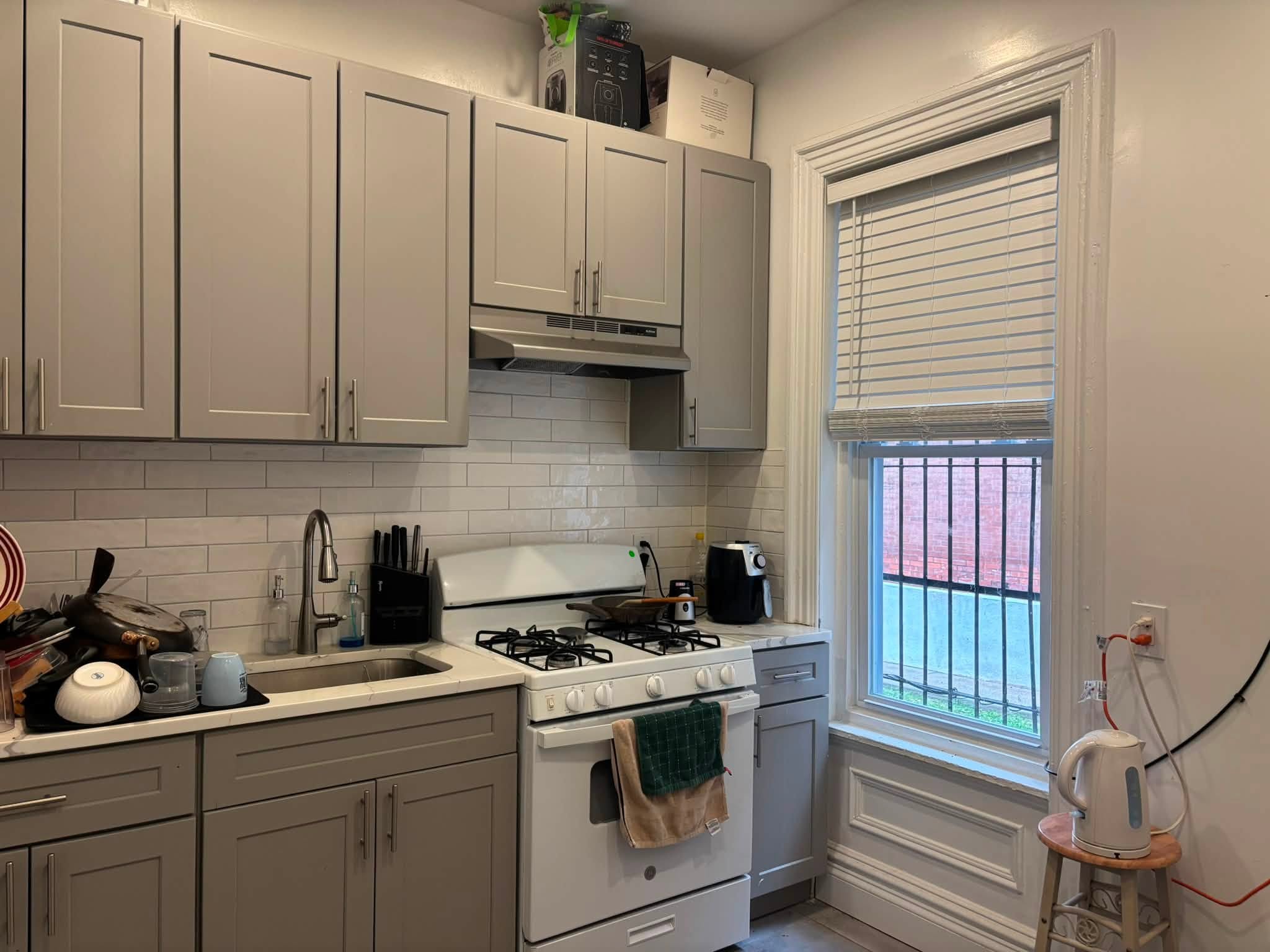 Room in shared apartment near Drexel University