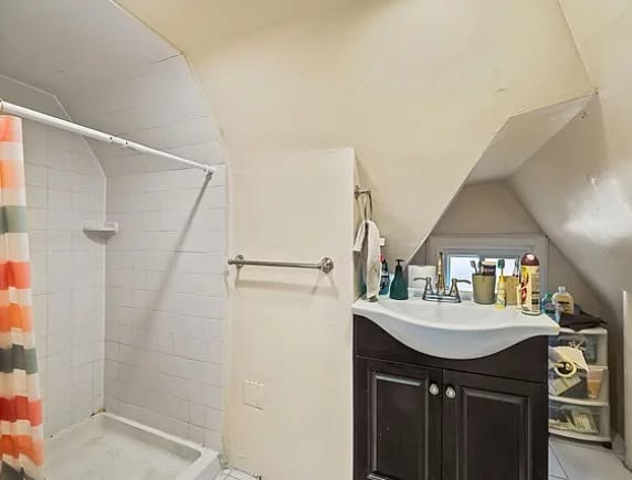 Room in shared apartment near UPenn & Drexel Uni