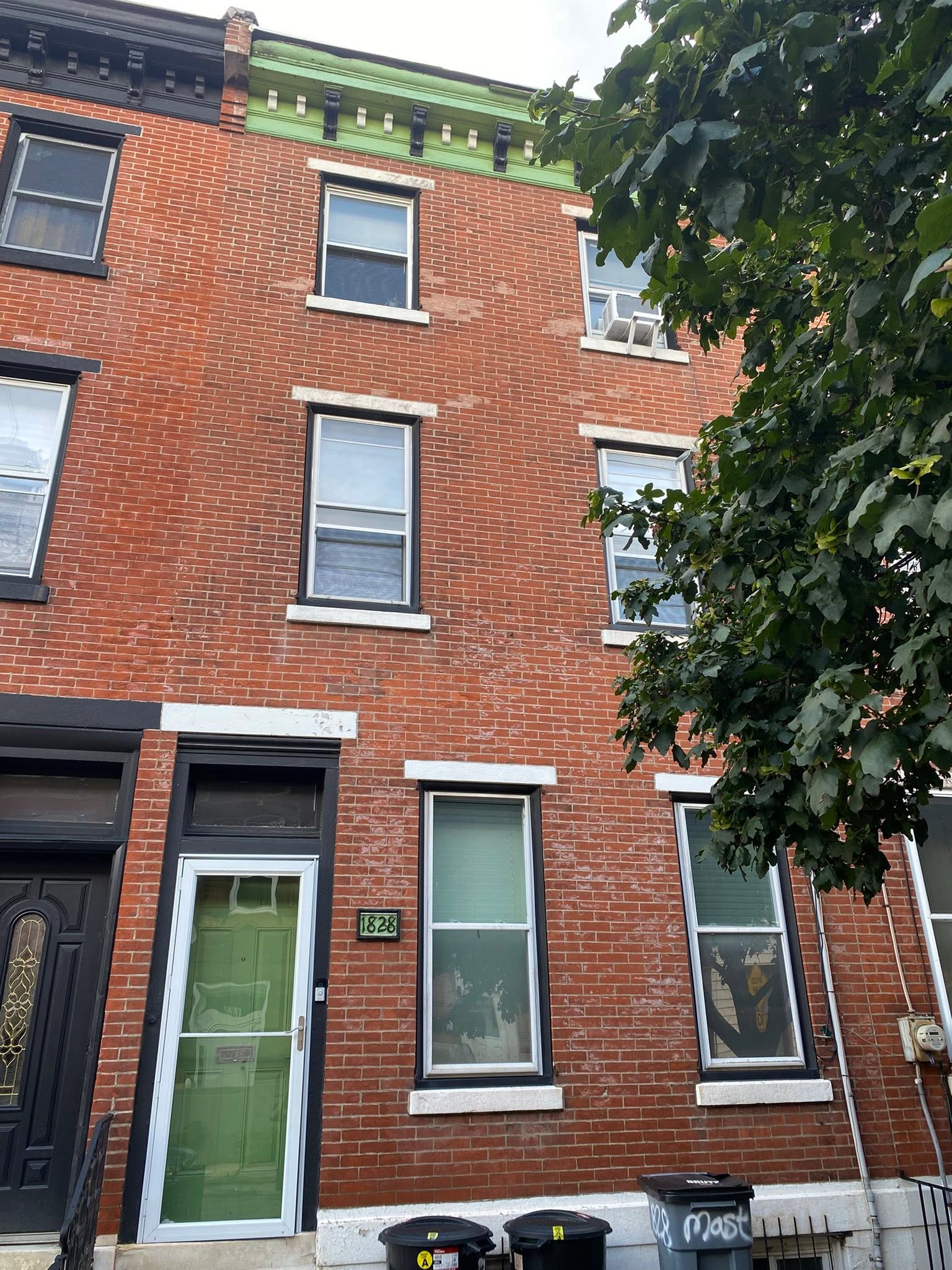 Room in shared apartment near Temple University