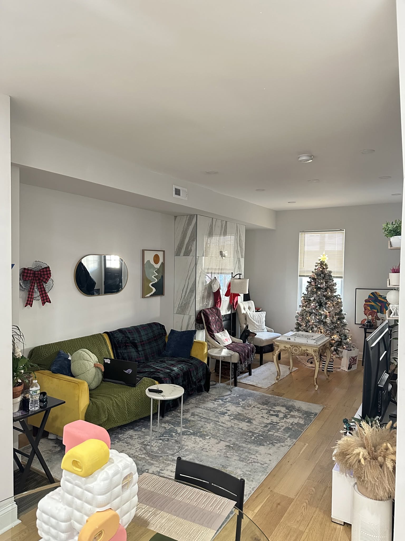 Room in shared apartment near UPenn & Drexel University