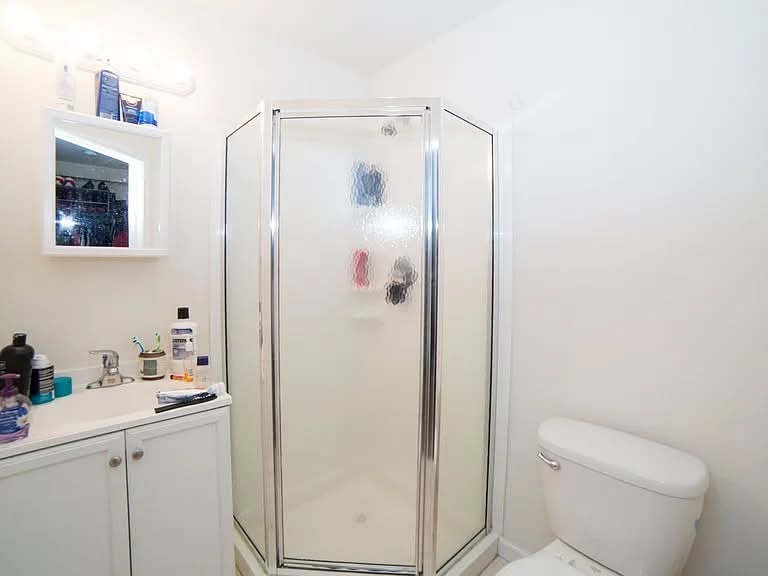 Room in shared apartment near Temple University