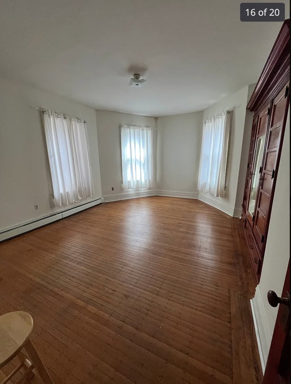 Room in shared apartment near UPenn & Drexel University